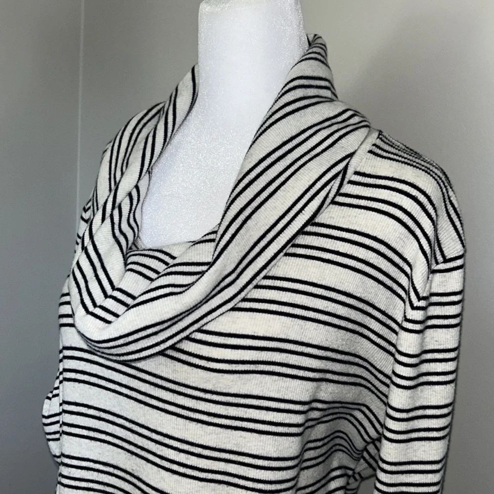 T by Talbots Striped Cowl Neck Top Size 2X - Picture 3 of 10